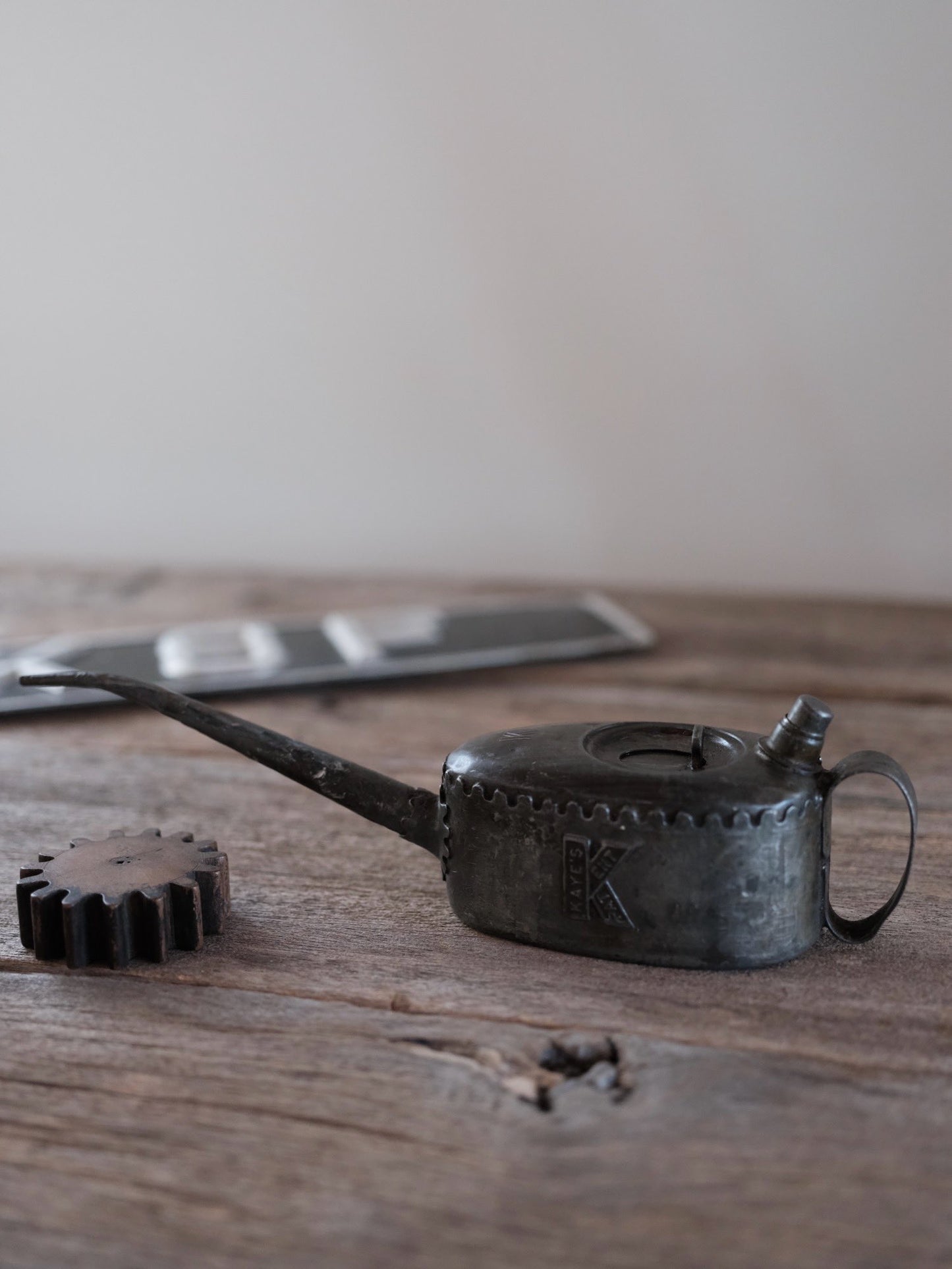 KAYE’S Oil Can “No.2988” – Made in Britain (1950s–60s)