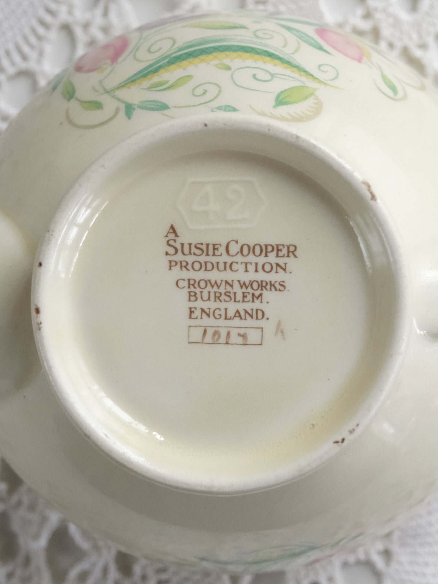 Susie Cooper Teapot “Dresden Spray”- Green, Crown Works Burslem (c.1935–40)