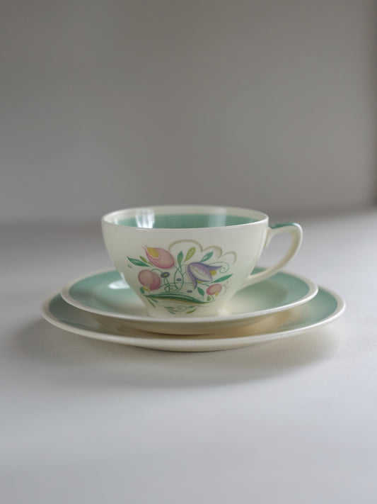 Susie Cooper Trio “Dresden Spray” – Green, Crown Works Burslem (c.1935–40)