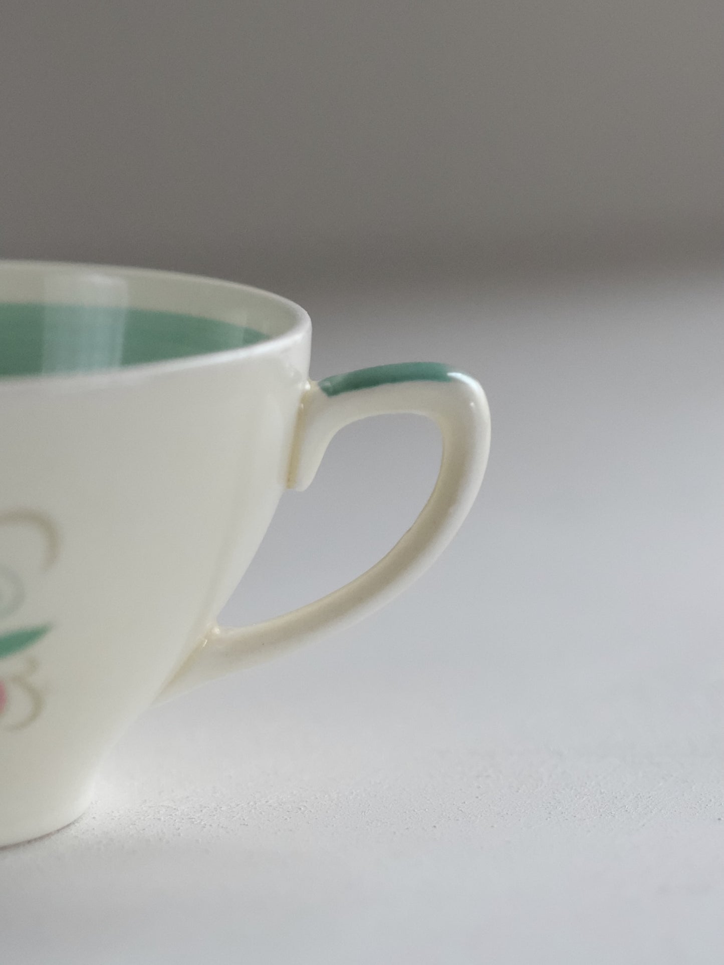 Susie Cooper Trio “Dresden Spray” – Green, Crown Works Burslem (c.1935–40)