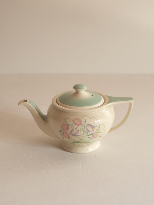 Susie Cooper Teapot “Dresden Spray”- Green, Crown Works Burslem (c.1935–40)