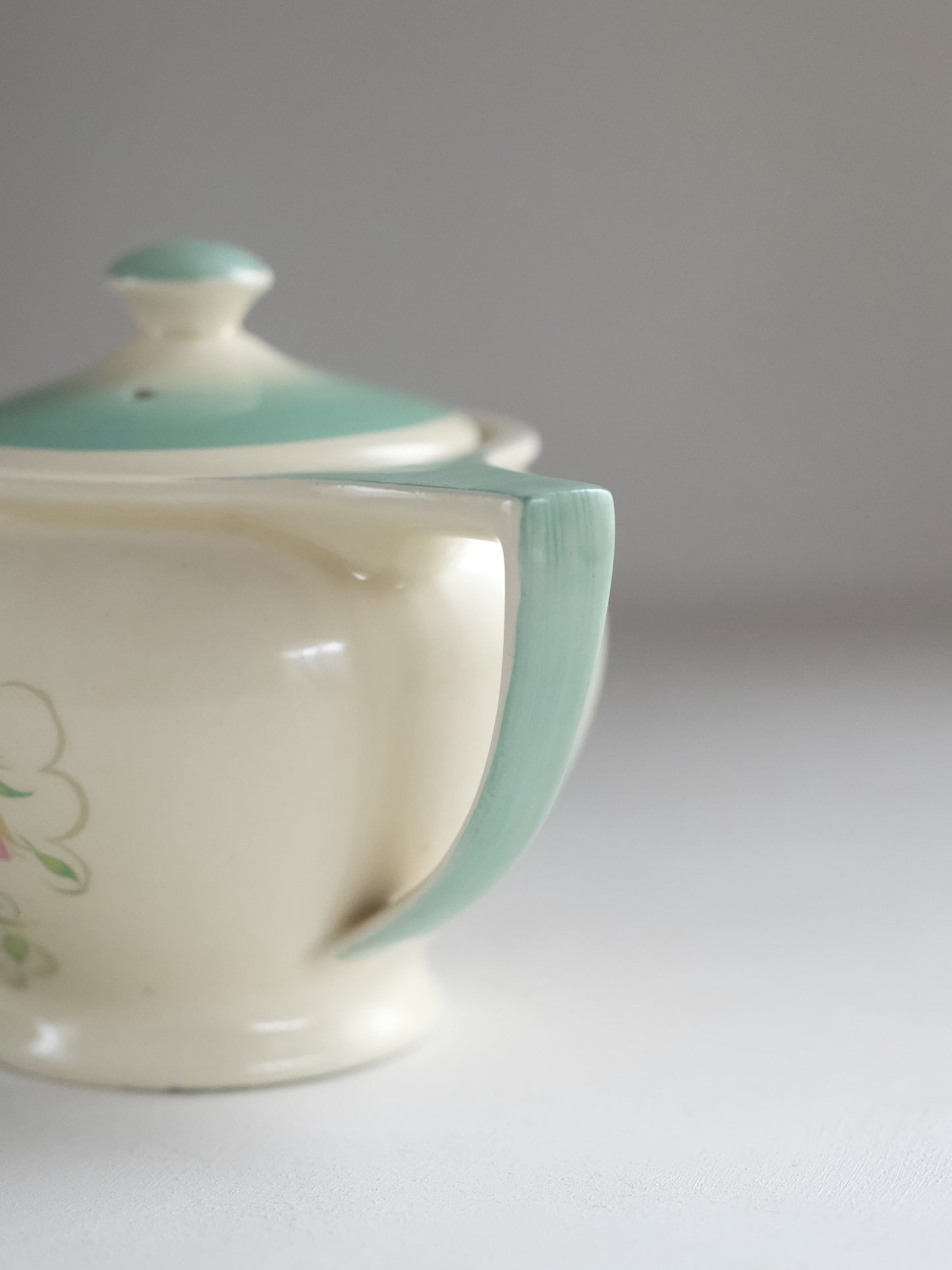 Susie Cooper Teapot “Dresden Spray”- Green, Crown Works Burslem (c.1935–40)