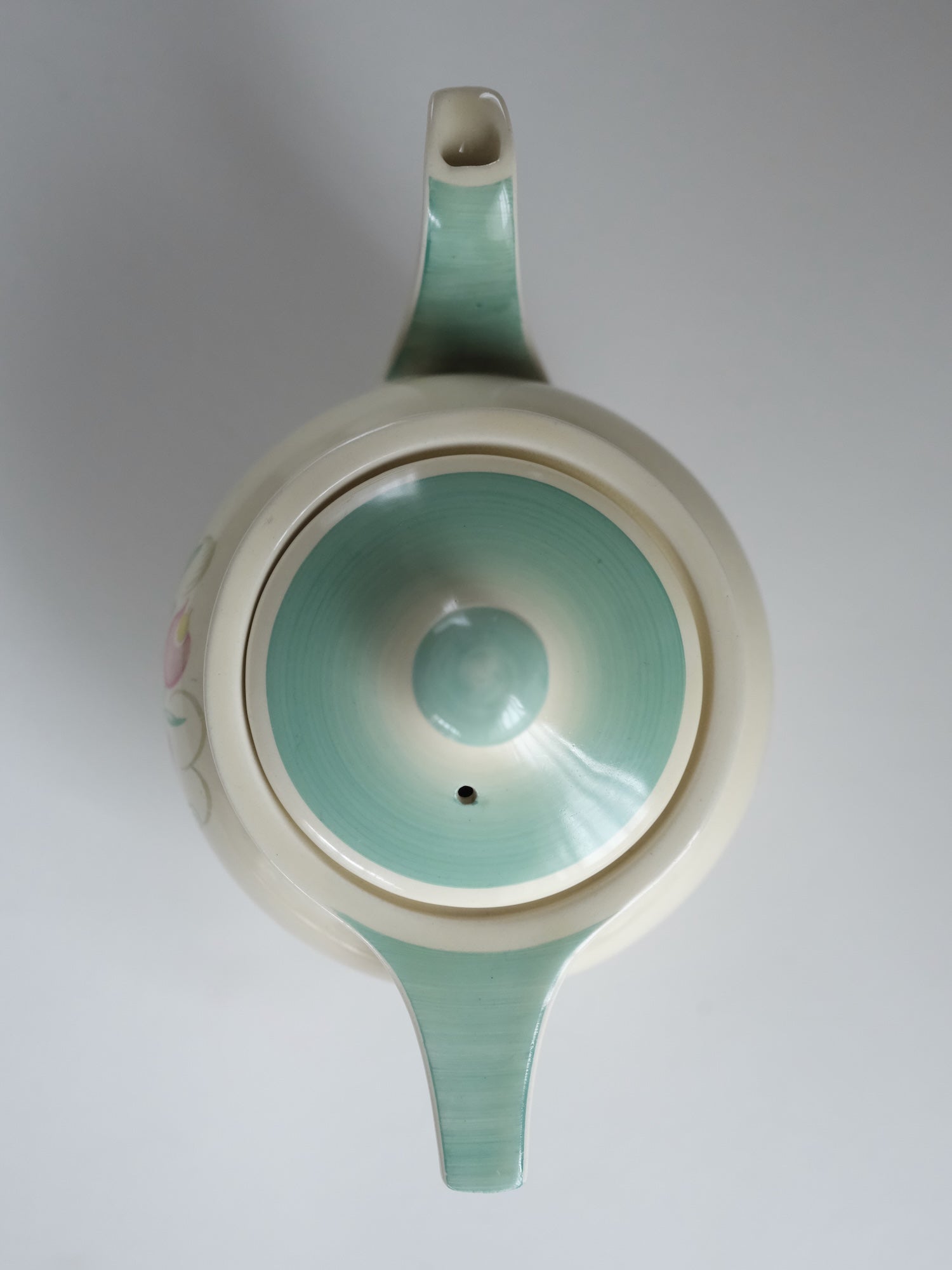 スージークーパー ドレスデンスプレイ ティーポット（c.1935–40